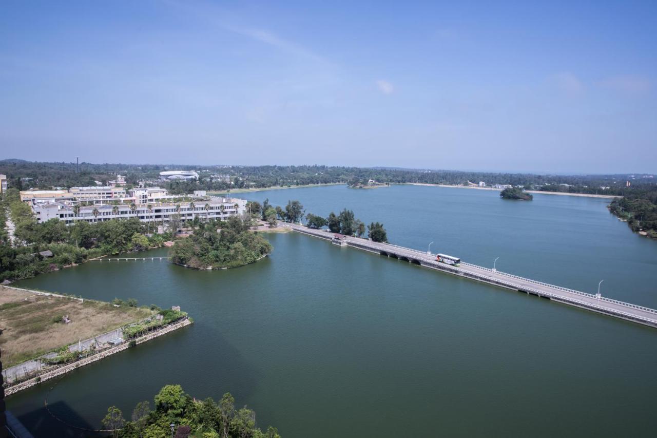 Golden Lake Hotel Цзиньху Экстерьер фото