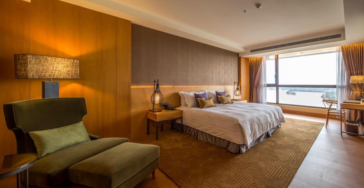 Golden Lake Hotel Цзиньху Экстерьер фото